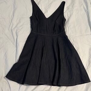 Chic Black V-Neck Mini Dress